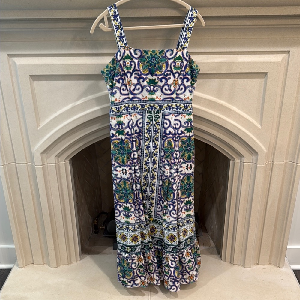 Floral Patterned Sleeveless Dress